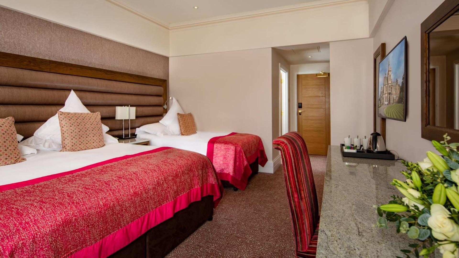 The Culloden Estate And Spa Holywood  Eksteriør billede A room at the hotel
