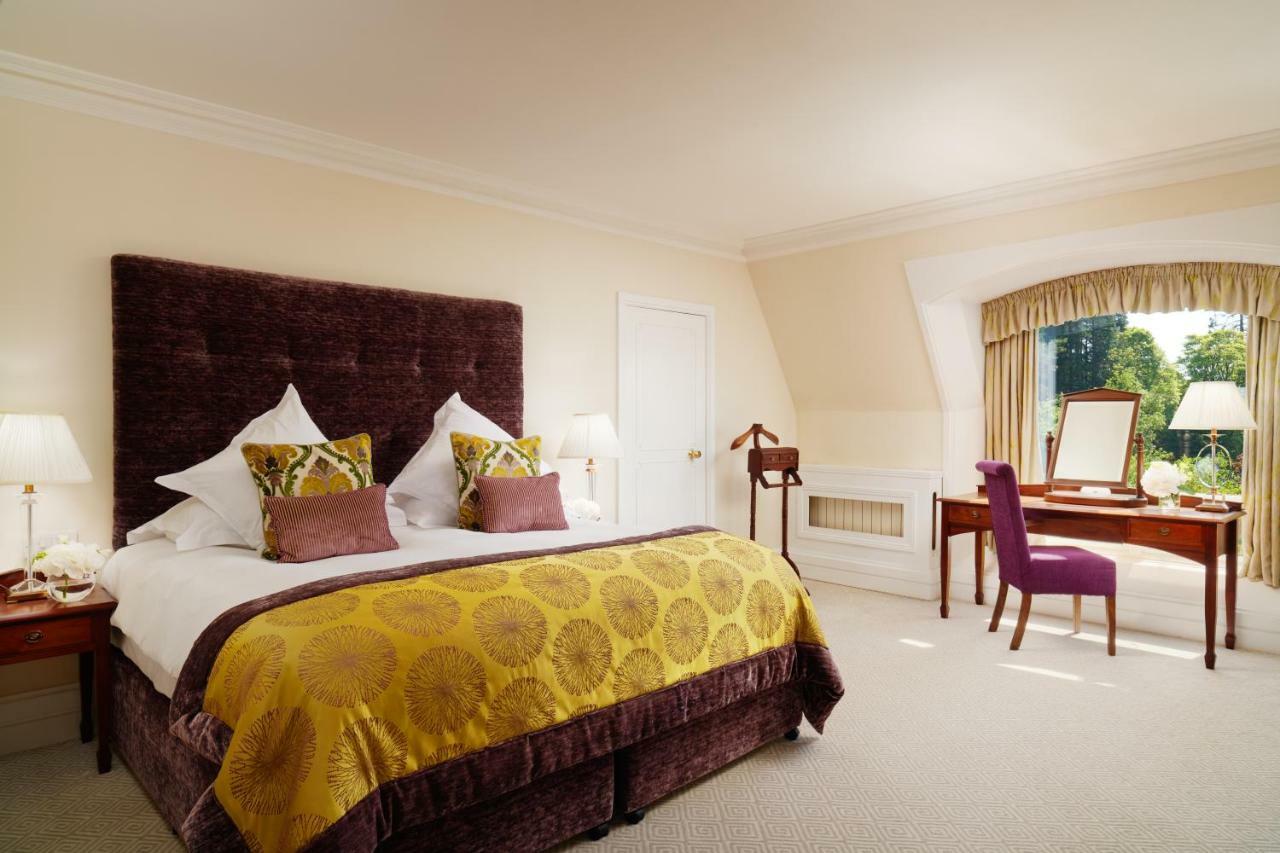 The Culloden Estate And Spa Holywood  Eksteriør billede A bedroom at the hotel
